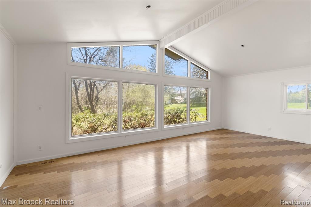 6207 NICHOLAS Drive, West Bloomfield, MI — Photo 20
