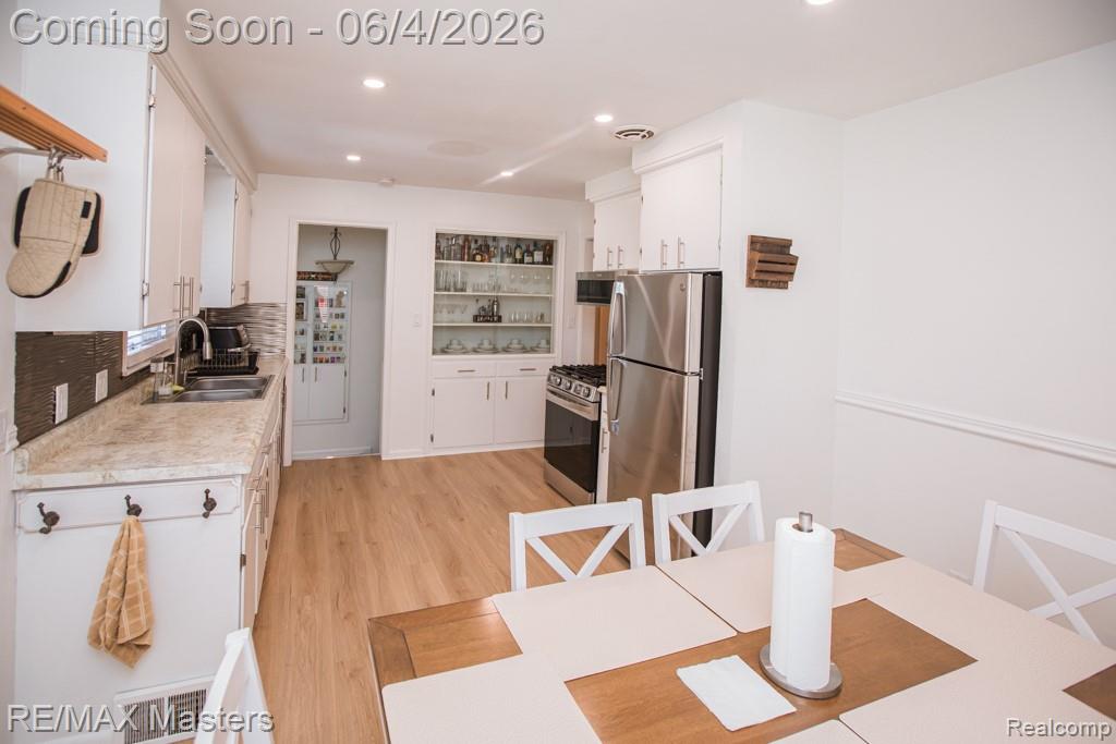 13443 Chestnut Street, Southgate, MI 48195 — Photo 12
