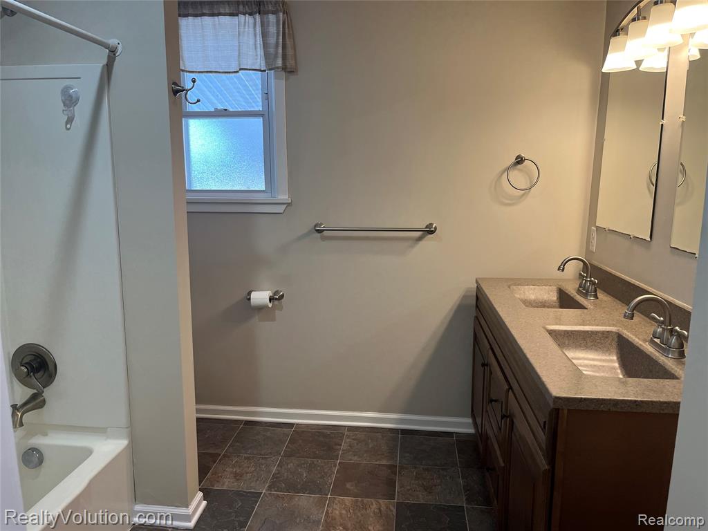 4850 Burnside Road, North Branch, MI 48461 — Photo 9