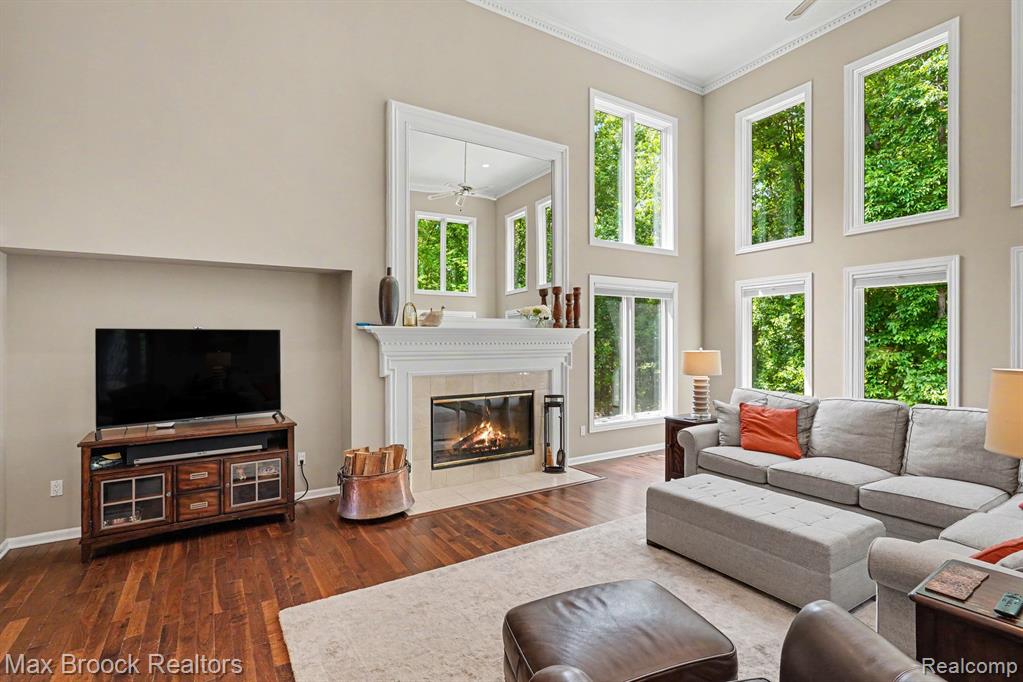 1300 Oak Hollow Drive, Milford, MI 48380 — Photo 6