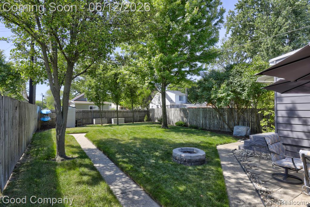 45 W Morehouse Avenue, Hazel Park, MI 48030 — Photo 31