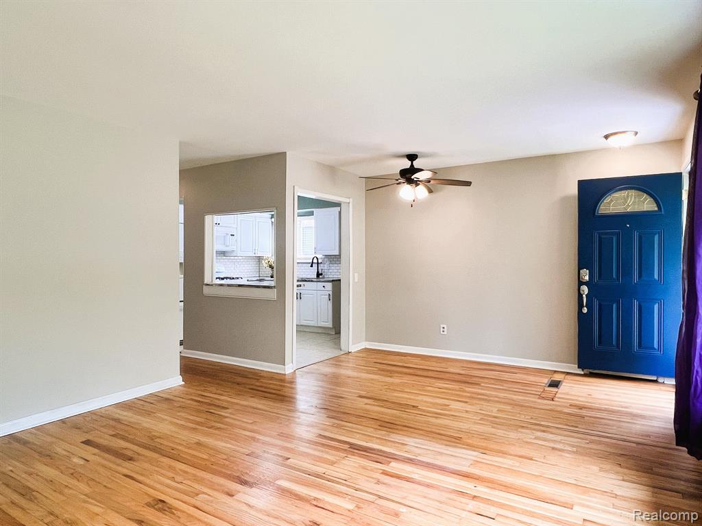 462 PEARSALL Avenue, Pontiac, MI 48341 — Photo 3