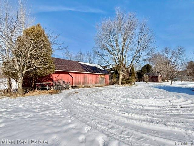7448 Gale Road, Grand Blanc, MI 48439 — Photo 18