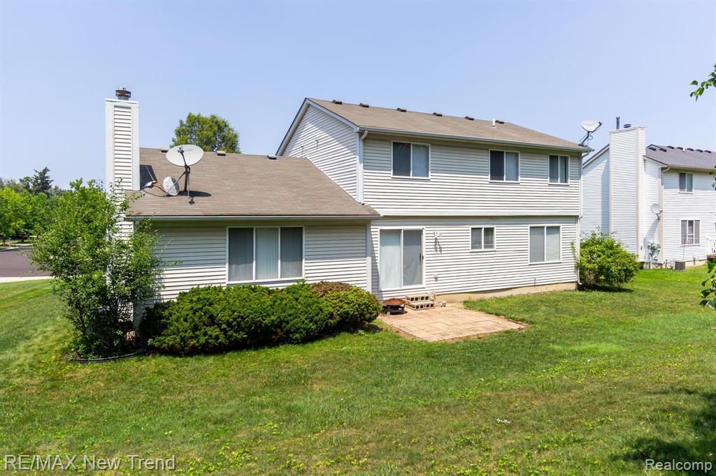 25935 Junction, Novi, MI — Photo 42