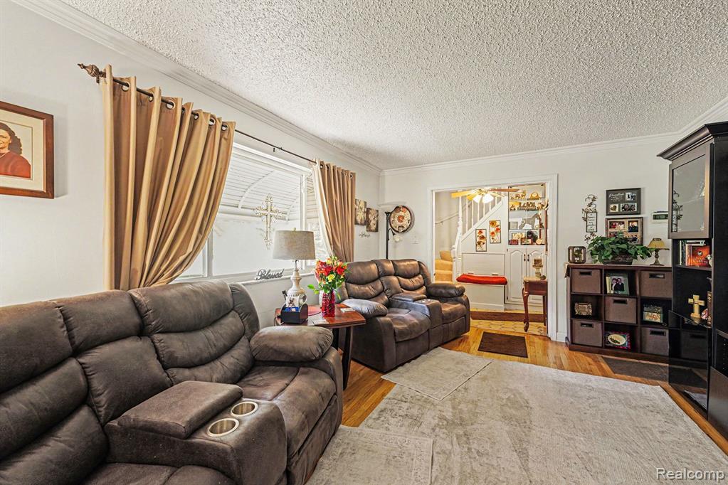 5211 Newberry Street, Wayne, MI 48184 — Photo 3