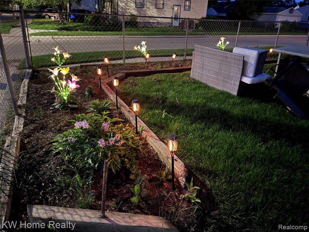 28260 Felician Street, Roseville, MI 48066 — Photo 13