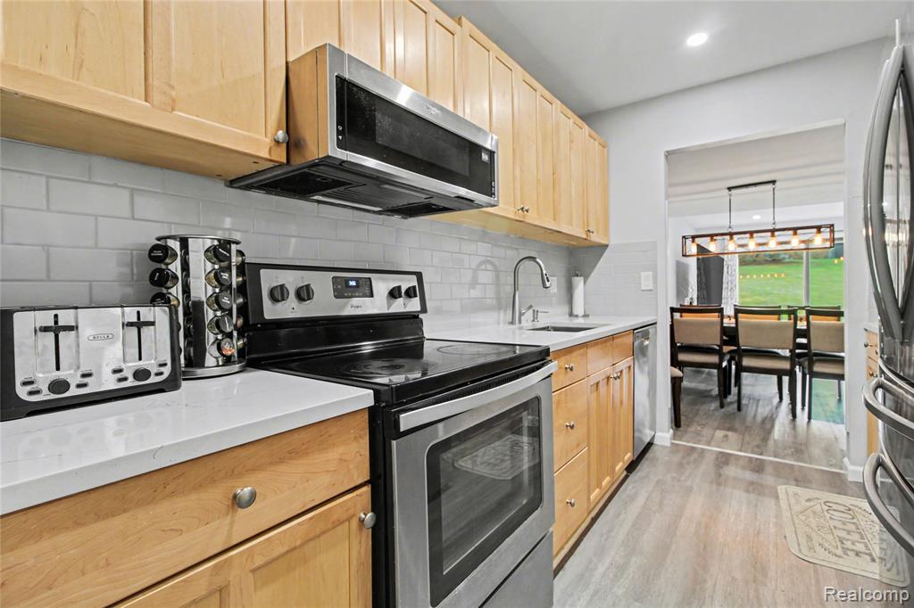 798 Peninsula Court, Ann Arbor, MI 48105 — Photo 9