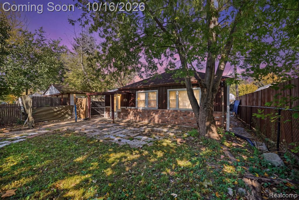 7559 Toepfer Road, Warren, MI 48091