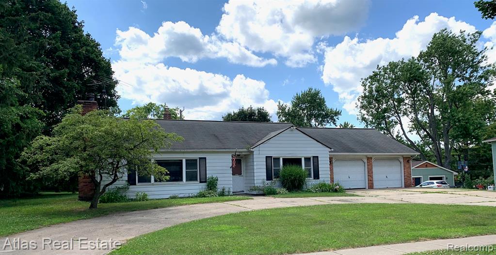 6201 S Main Street, Clarkston, MI — Photo 2