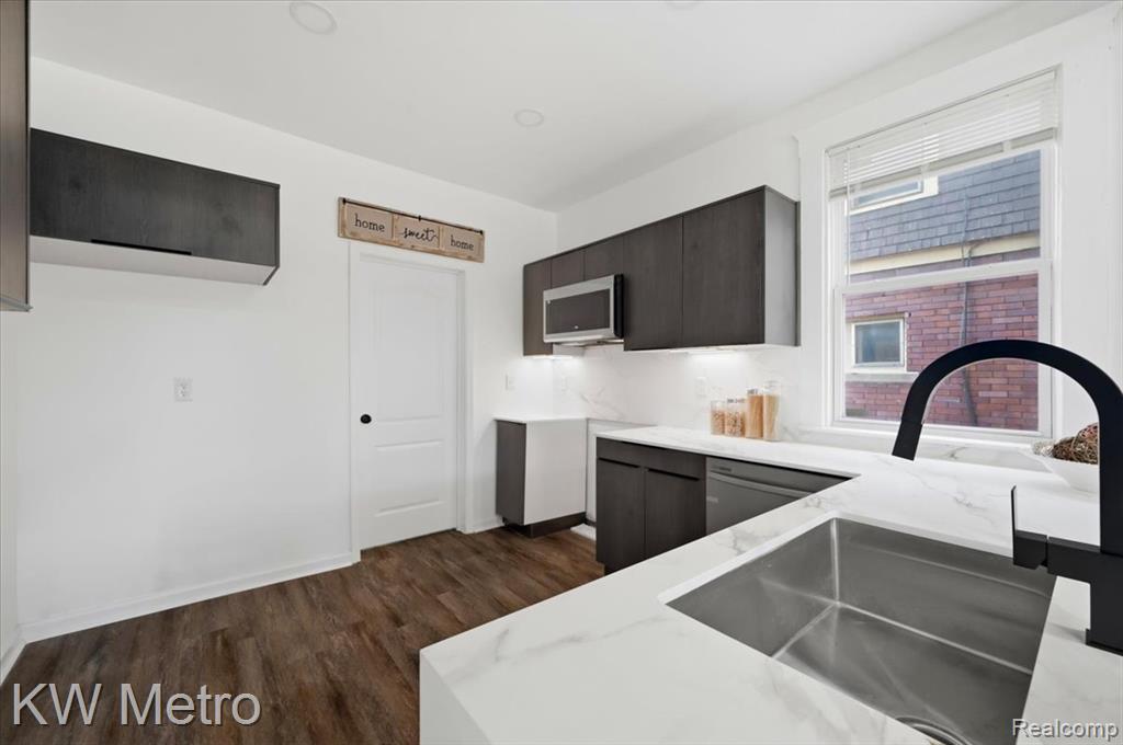 164 Richton Street, Highland Park, MI 48203 — Photo 14