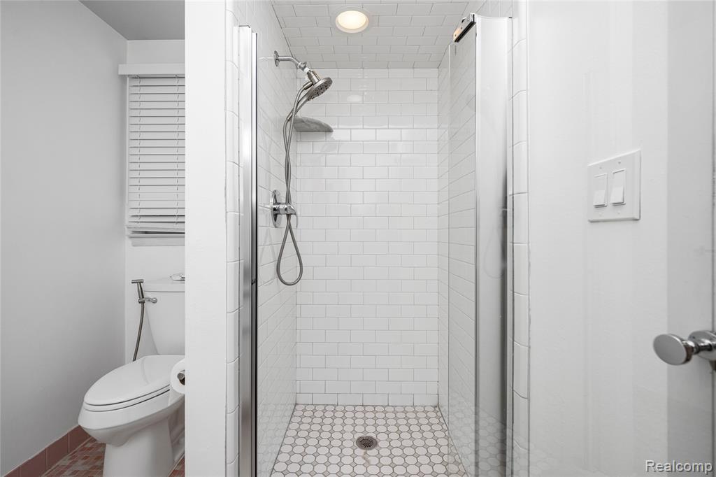 5738 Pebbleshire Road, Bloomfield Hills, MI 48301 — Photo 25