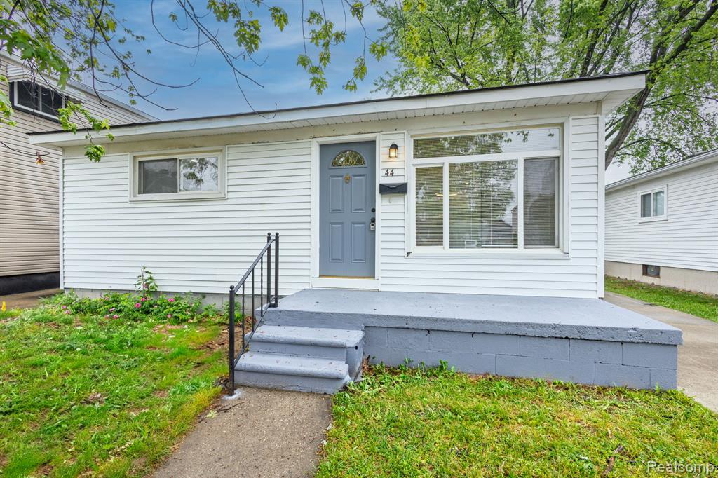 44 W Mahan Avenue, Hazel Park, MI 48030 — Photo 6
