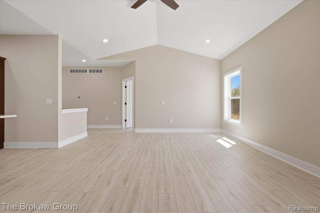 3365 Meadowridge Court, Davison, MI 48423 — Photo 10