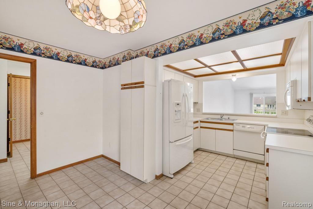 43389 RIVERBEND Boulevard, Clinton Twp, MI 48038 — Photo 25