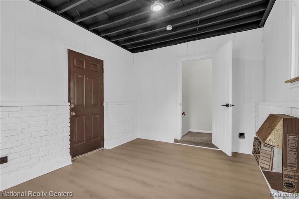 9020 Leverne, Redford, MI 48239 — Photo 23