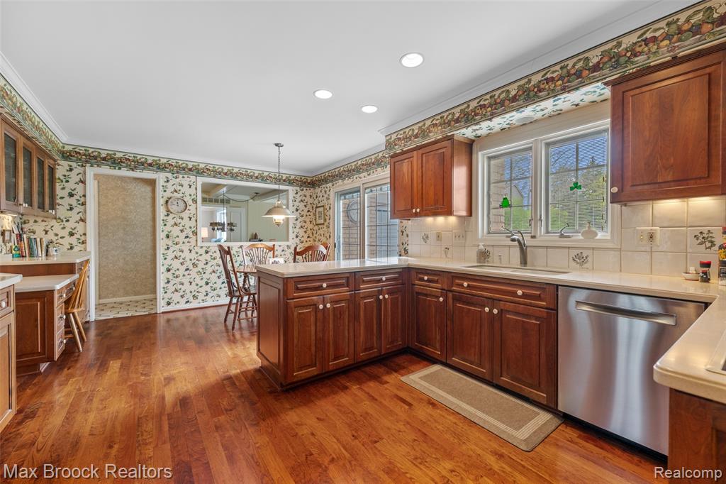 1818 Argosy Court, Bloomfield, MI 48302 — Photo 6