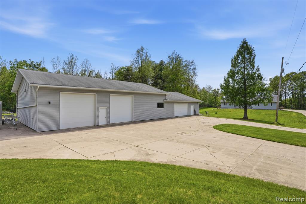 13158 Wood Road, Bath, MI 48808 — Photo 55