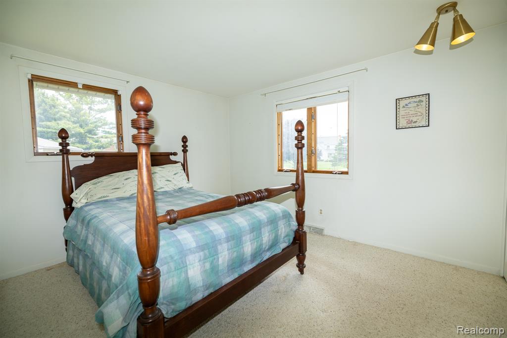 722 Rachelle Street, White Lake, MI — Photo 22