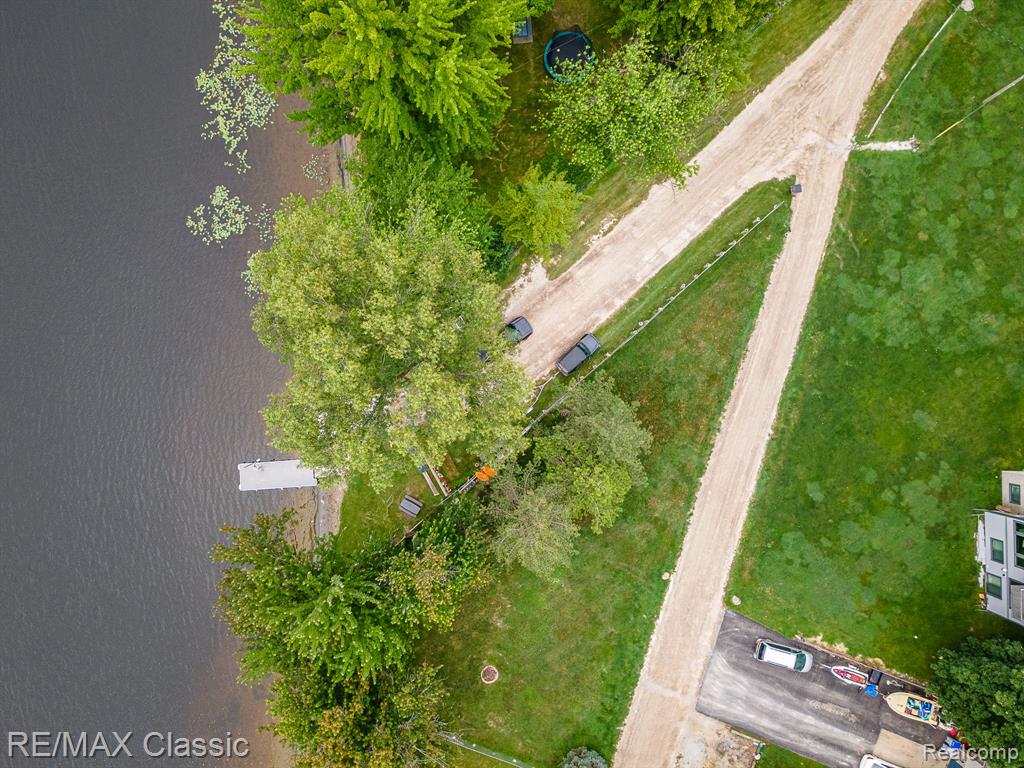 253 Delaware Road, Whitmore Lake, MI 48189 — Photo 35