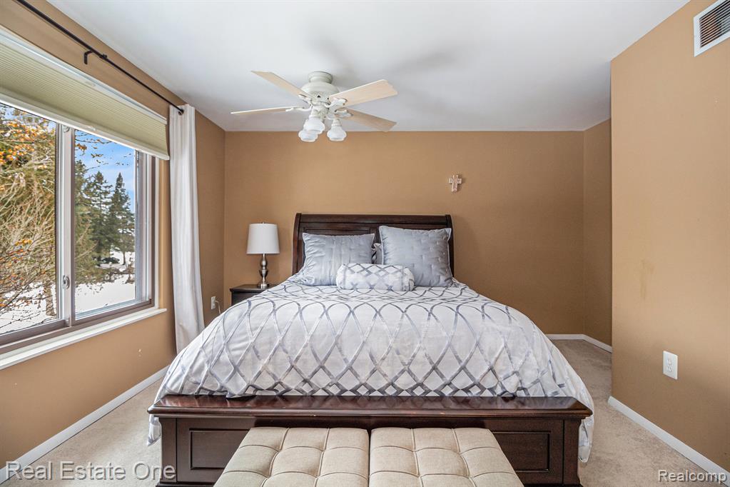22717 Cranbrooke Drive, Novi, MI — Photo 16