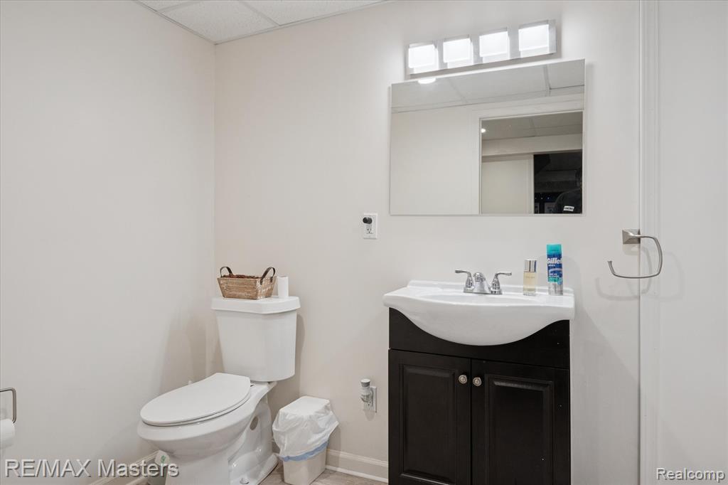 23121 Leighwood Drive, Woodhaven, MI 48183 — Photo 38