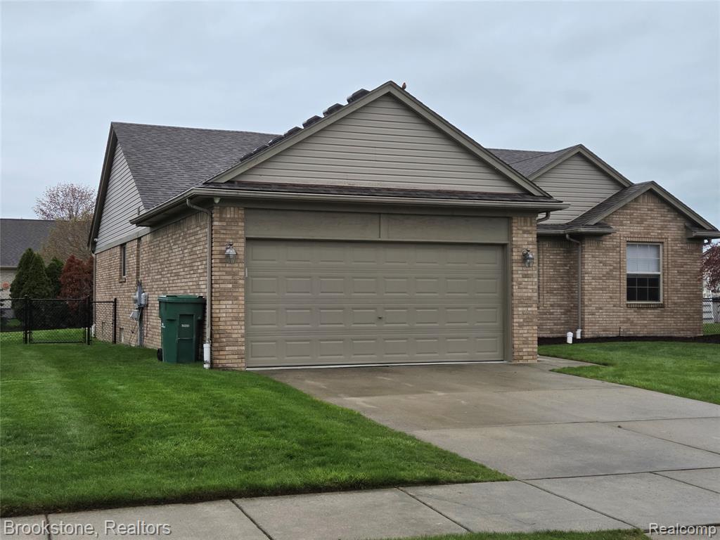 35484 Grant, New Baltimore, MI 48047 — Photo 3
