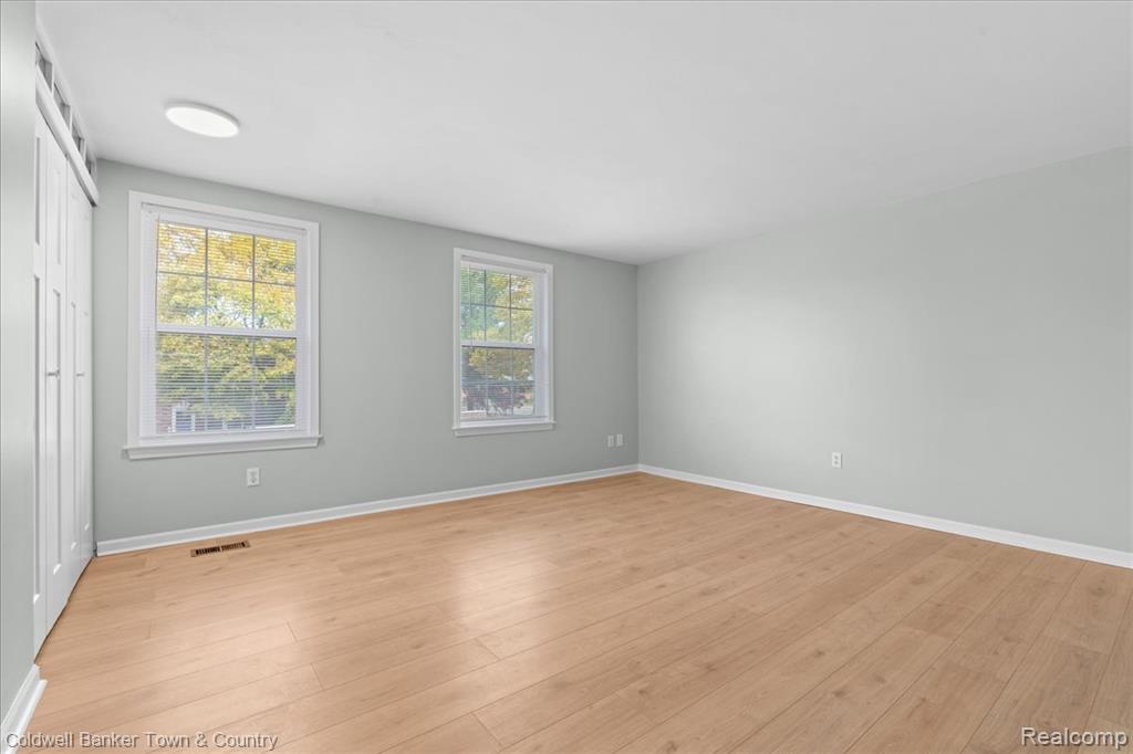 6232 Beechfield Drive, Lansing, MI 48911 — Photo 15