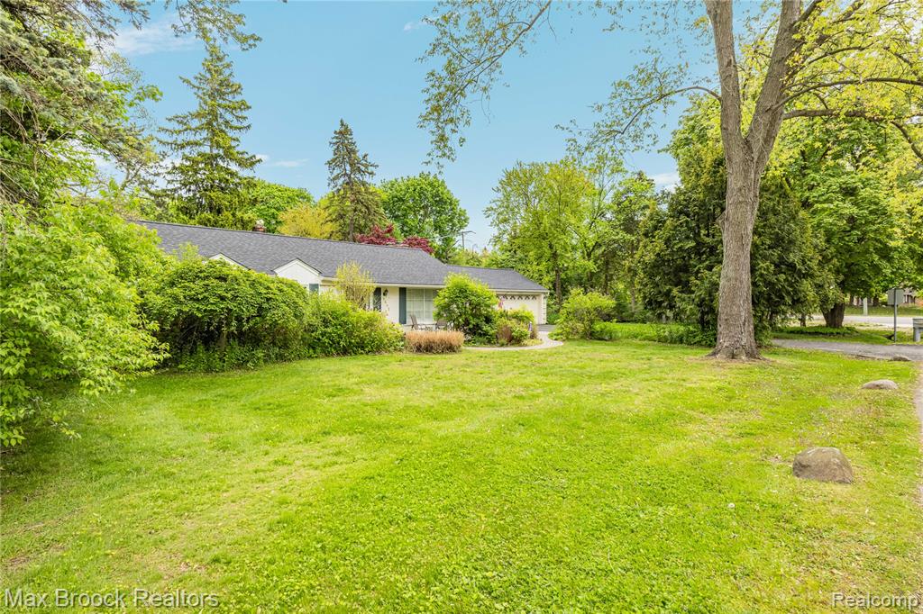 6485 Thurber Road, Bloomfield Hills, MI 48301 — Photo 64
