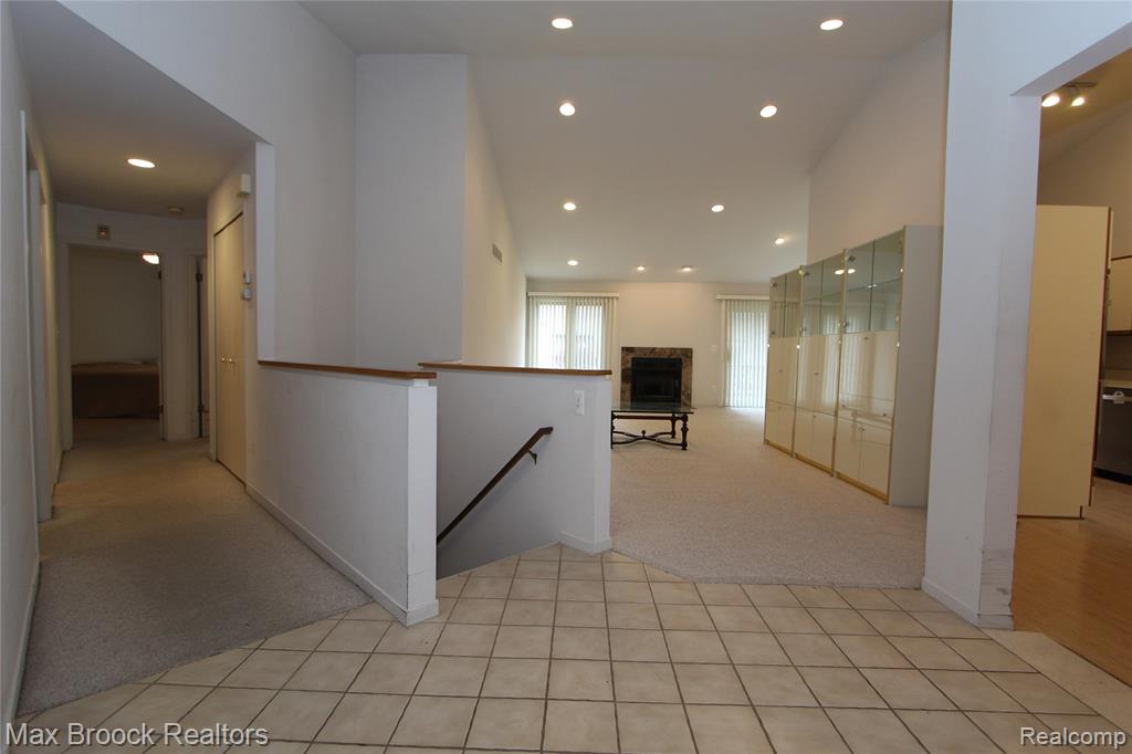 4029 Foxpointe Drive, West Bloomfield, MI 48323 — Photo 6