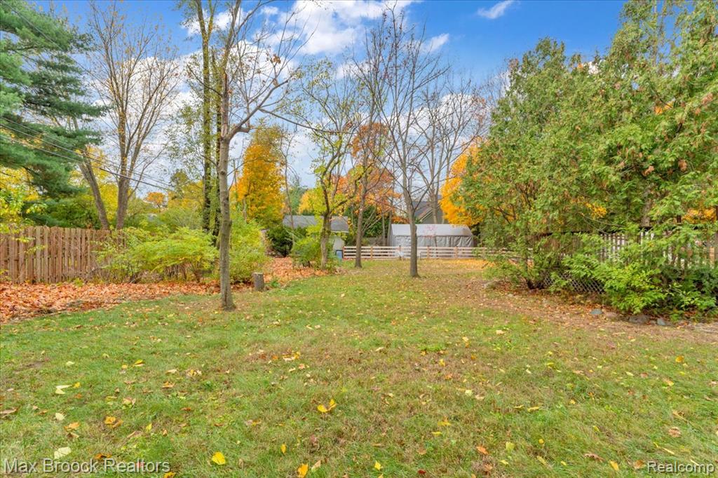 11 Poplar Park Boulevard, Pleasant Ridge, MI — Photo 55