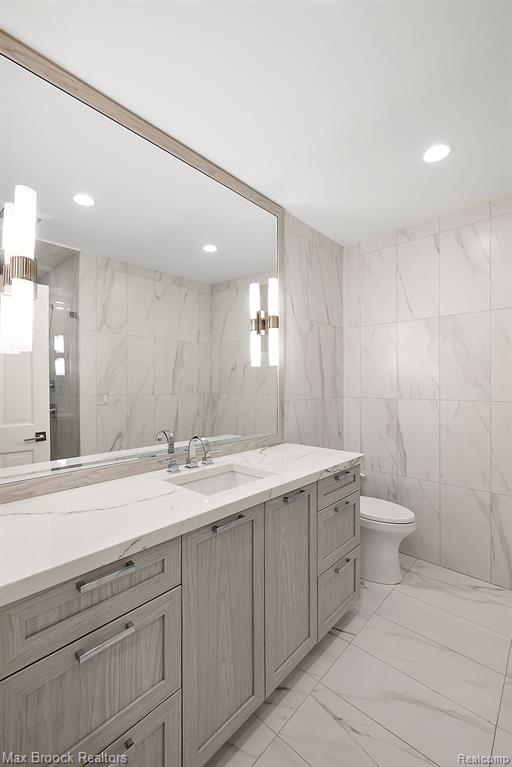 3251 W Shore Drive, Orchard Lake Village, MI 48324 — Photo 51