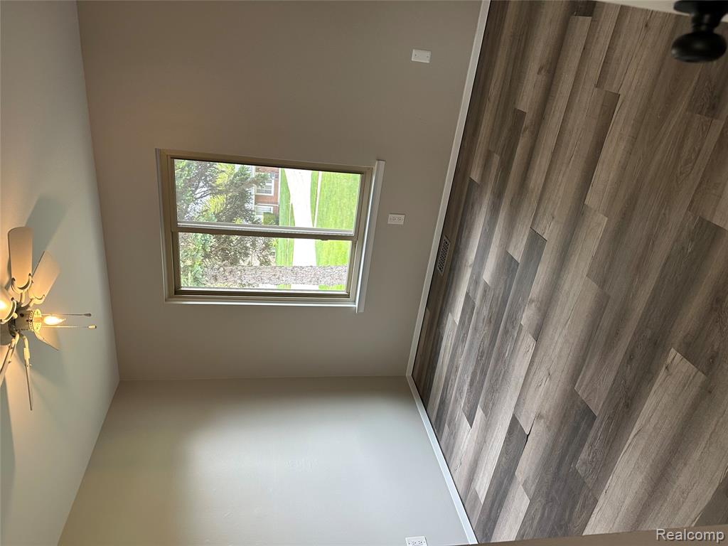 5565 Kebbe Drive, Sterling Heights, MI 48310 — Photo 14