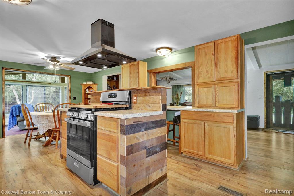 6068 W GRAND RIVER Road, Laingsburg, MI 48848 — Photo 11