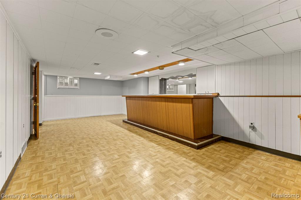 6701 ROSEMARY Street, Dearborn Heights, MI 48127 — Photo 19