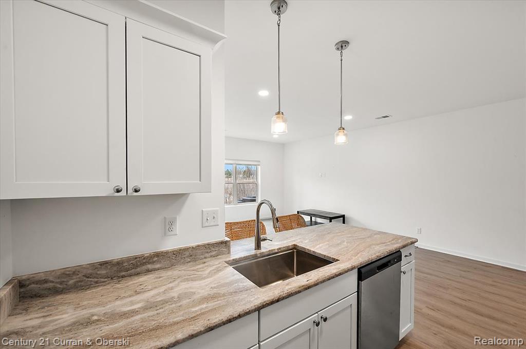 632 Pointe Drive, Walled Lake, MI 48390 — Photo 17