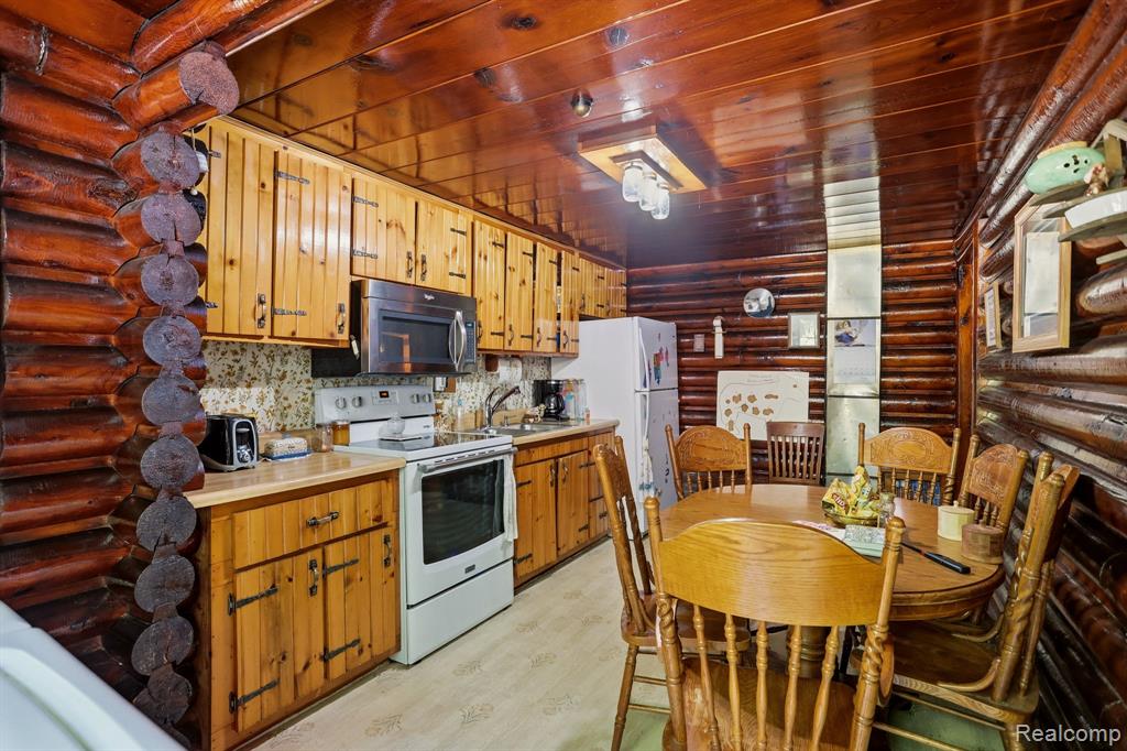 3814 S Towerline Road, Bridgeport, MI 48722 — Photo 19