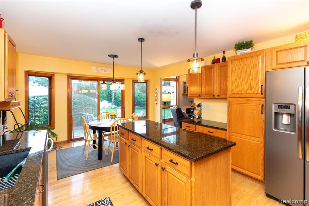 914 E LIBERTY Street, Milford, MI 48381 — Photo 32