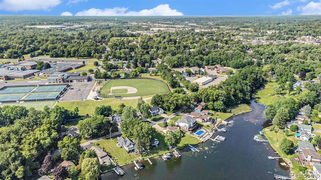 926 BRIGHTON LAKE Road, Brighton, MI 48116 — Photo 31