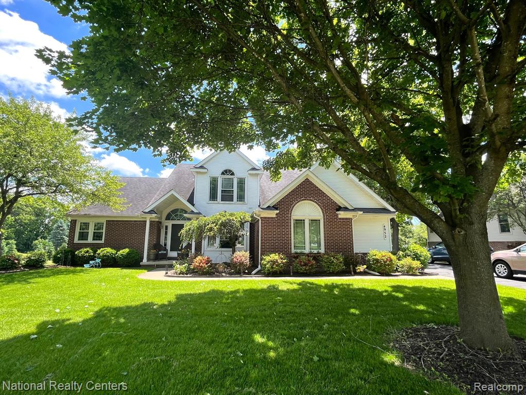 4952 STILLMEADOW Drive, Howell, MI 48843 — front exterior