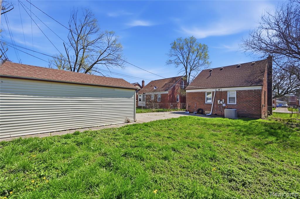 12893 Payton Street, Detroit, MI 48224 — Photo 7