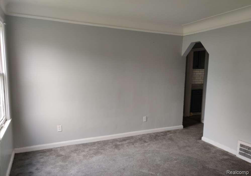 8458 Brace Street, Detroit, MI 48228 — Photo 5