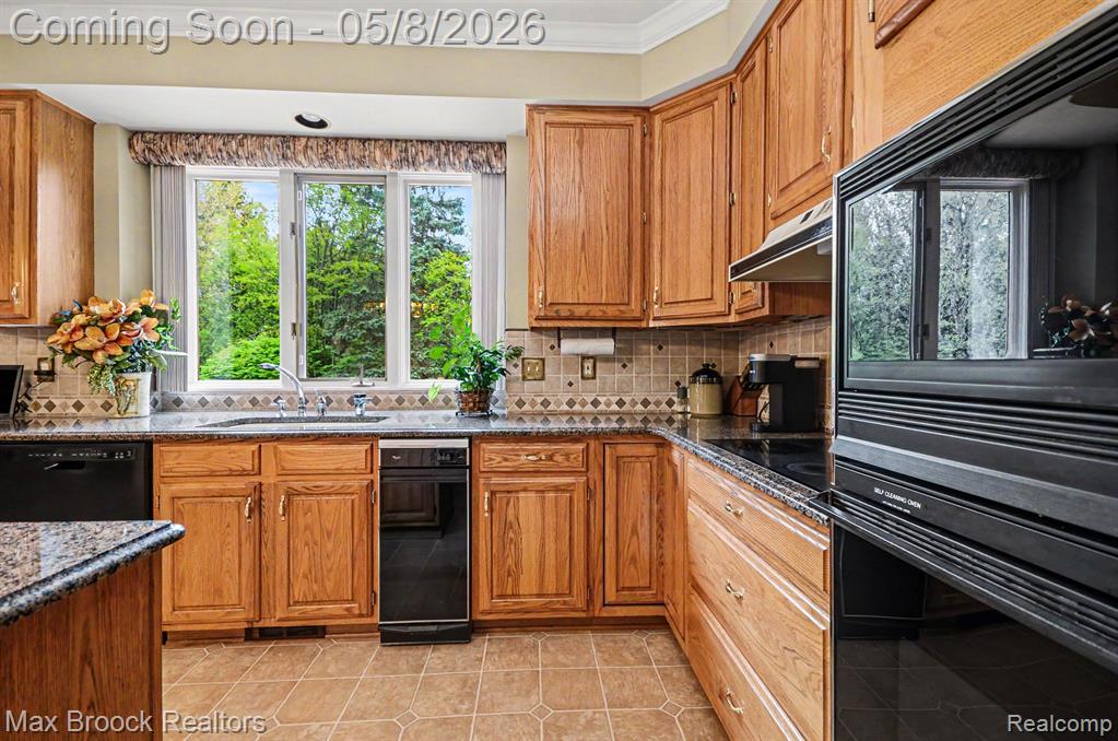 5824 Clearview Drive, Troy, MI 48098 — Photo 16
