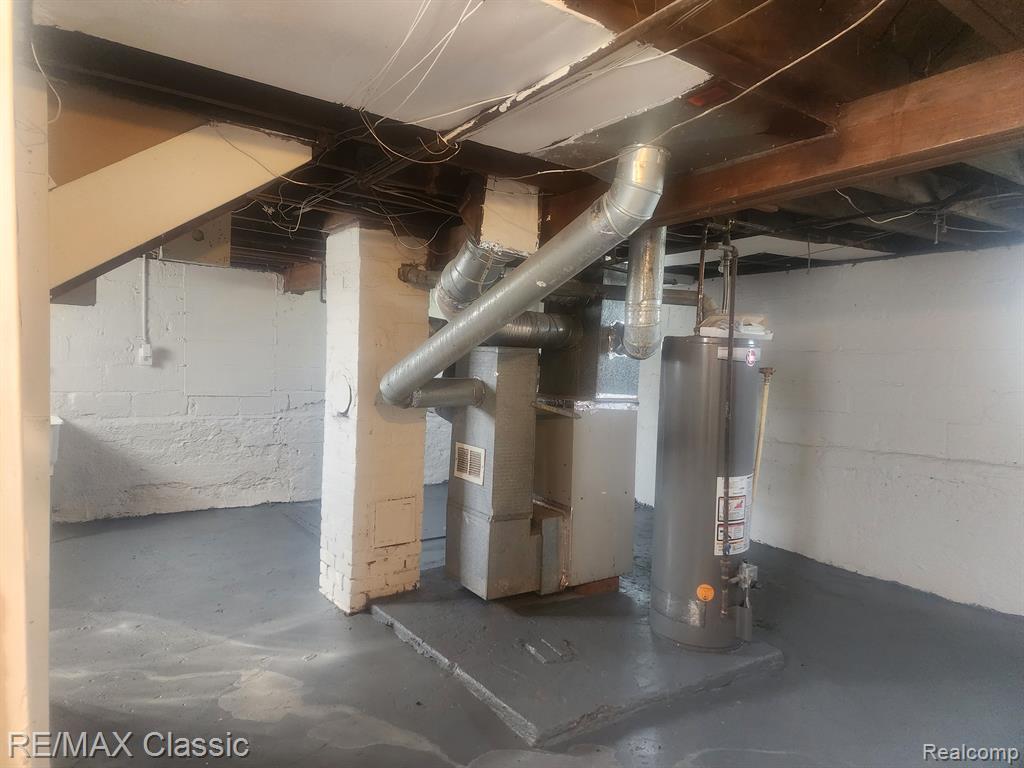 472 S JESSIE Street, Pontiac, MI 48341 — Photo 18