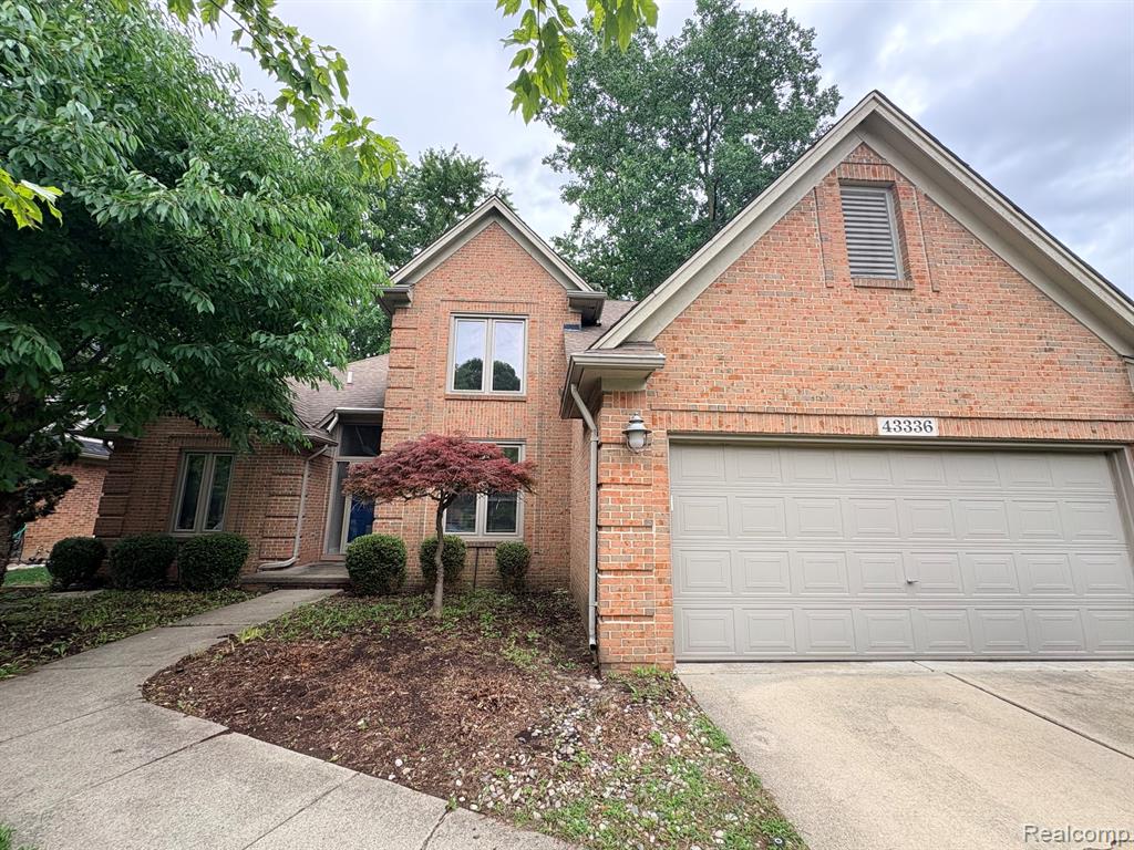 43336 Herring Drive, Clinton Twp, MI 48038 — front exterior