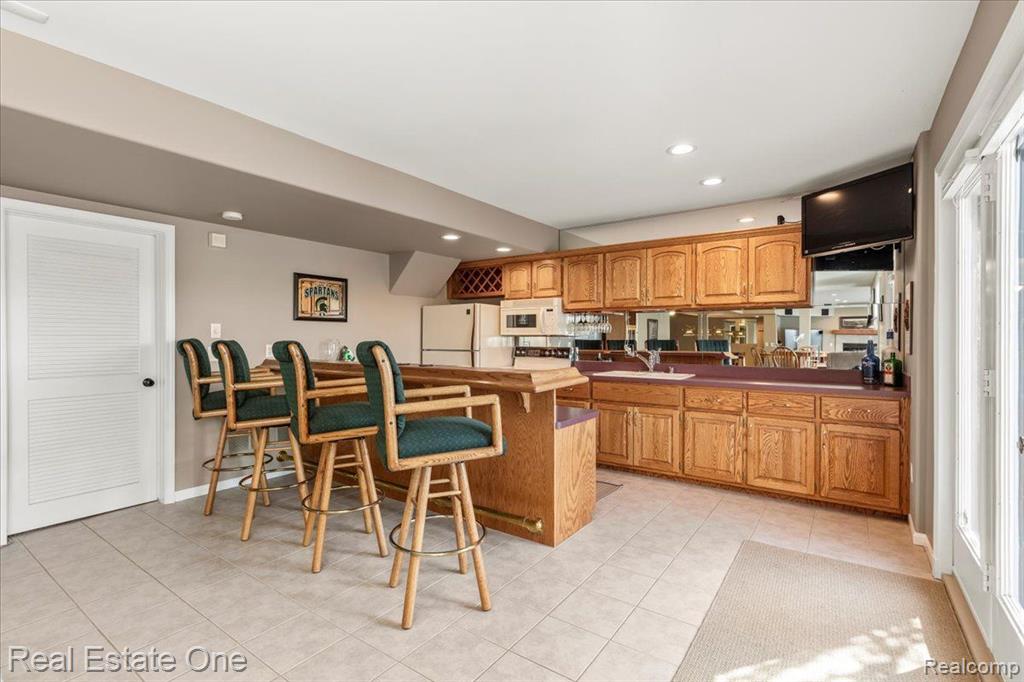566 BAY POINTE Drive, Oxford, MI 48371 — Photo 53