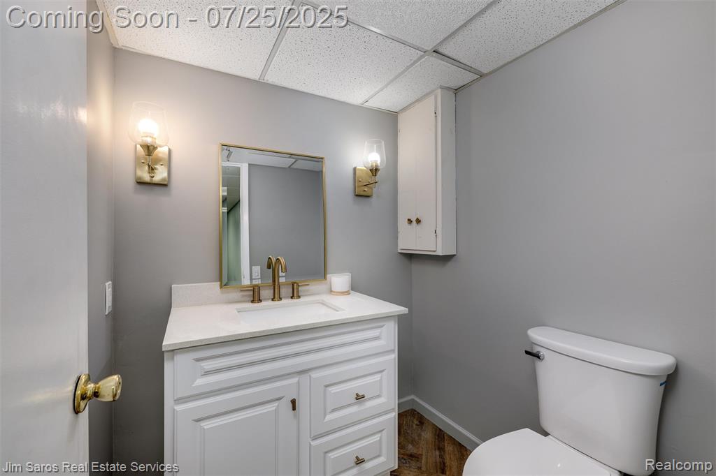 753 Perrien Place, Grosse Pointe Woods, MI 48236 — Photo 25