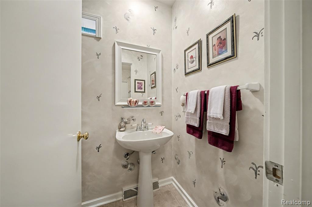 5361 Echo Road, Bloomfield Hills, MI 48302 — Photo 15