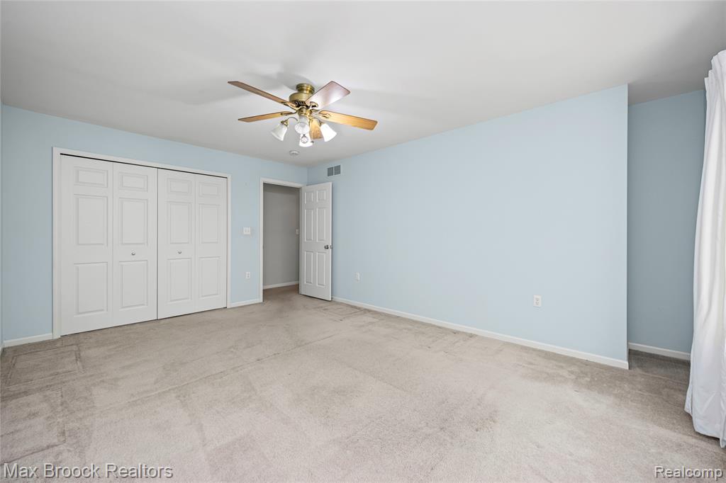 71 DONNA Court, Waterford, MI 48327 — Photo 22