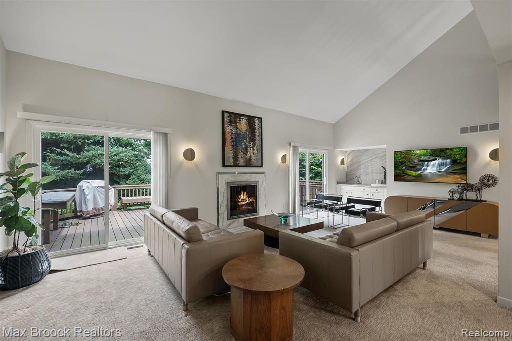 5137 Woodlands Drive, 24, Bloomfield Hills, MI 48302 — Photo 4
