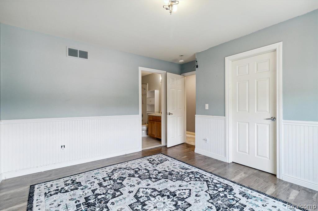 1858 SANDY SHORES Drive, Oxford, MI 48371 — Photo 33
